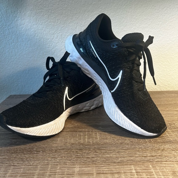 Nike React Infinity Run Flyknit 3 Sneakers - Picture 1 of 7